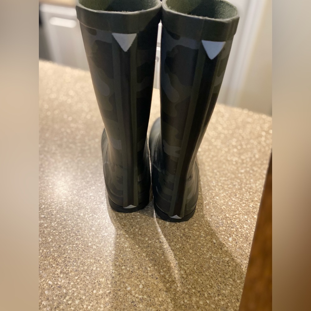 Rain boots